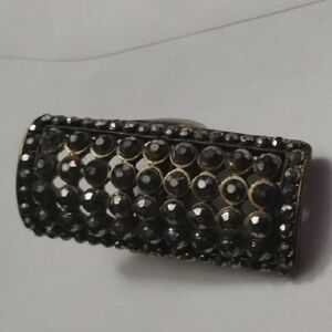 Elegant Black Crystal Ring